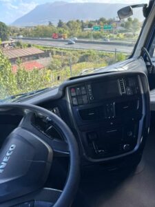 truck IVECO AS440 FV956KW 94711